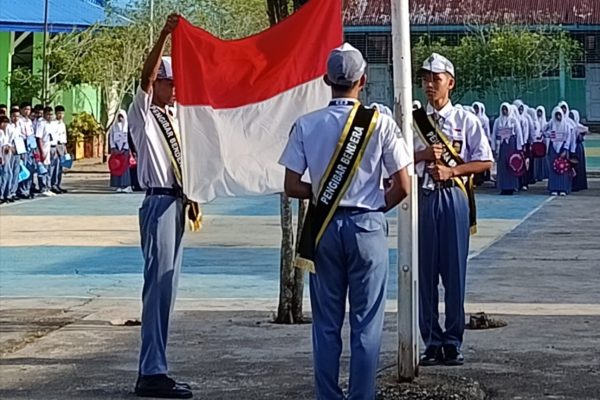 Upacara Pembukaan MPLS SMAN 1 Sampara T.A 2026/2027